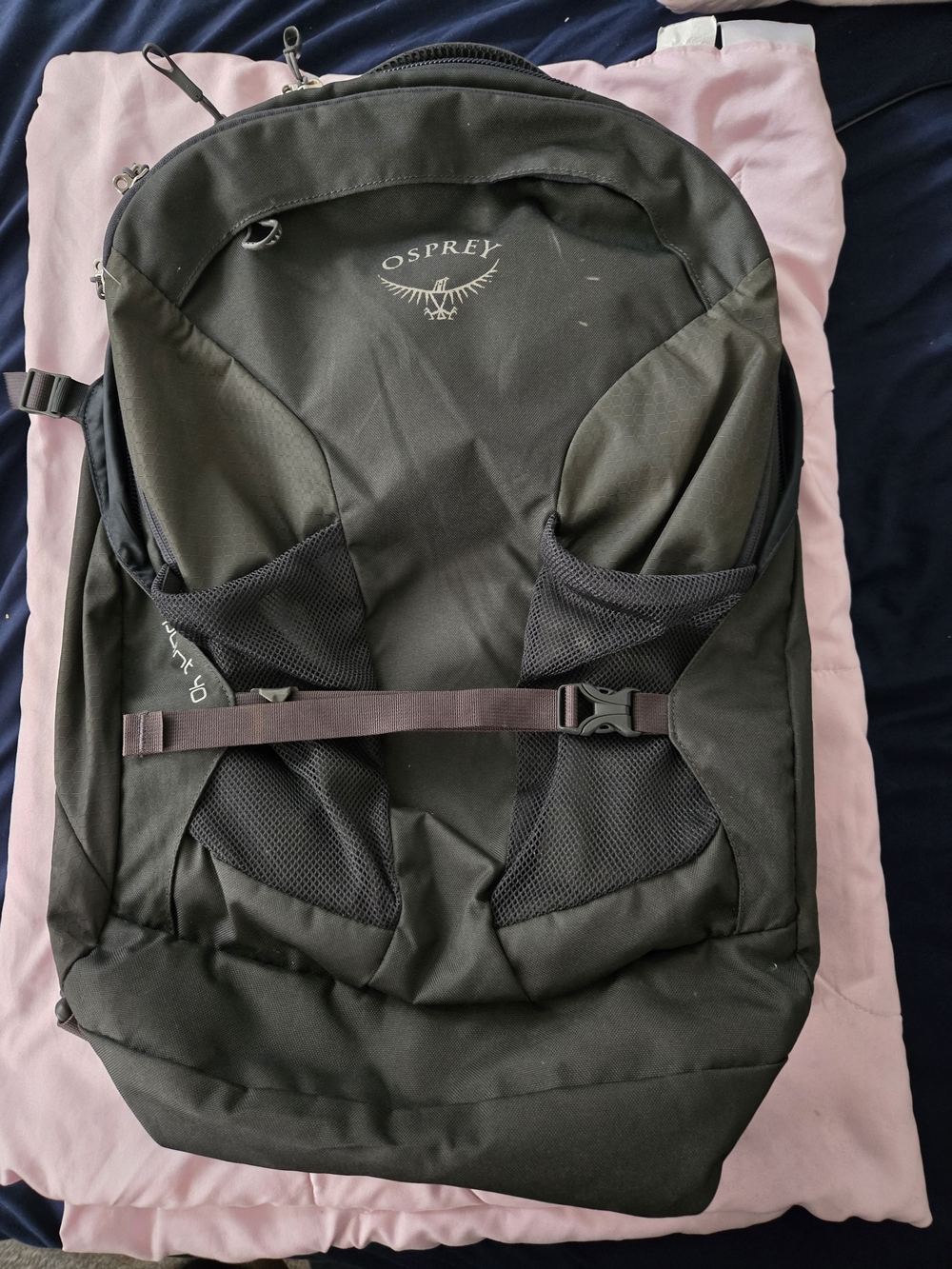 Osprey Farpoint 40 Travel Pack Men's, Hunter Green Gently Used **FAST SHIPPING**
